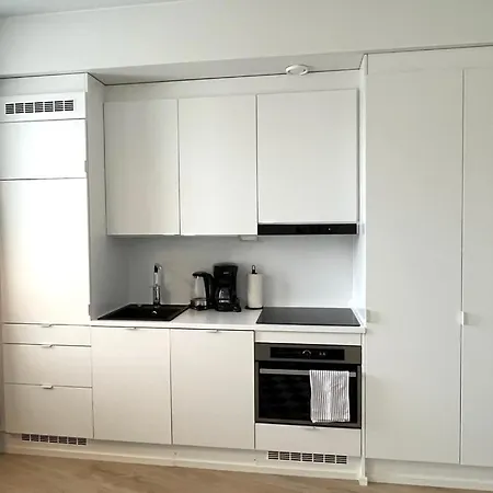 Modern&lovely Near Center *