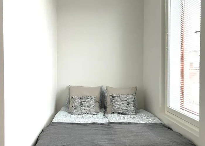 Modern&lovely Near Center Διαμέρισμα *