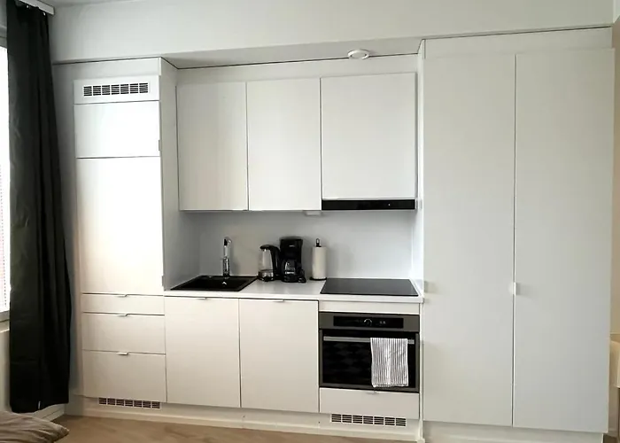 Modern&lovely Near Center *